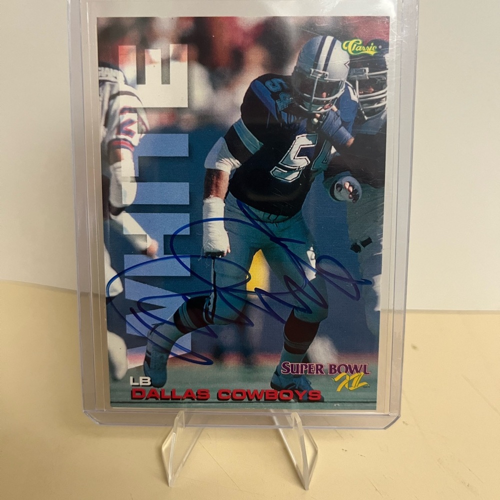 1995 classics Randy White autographed football card.